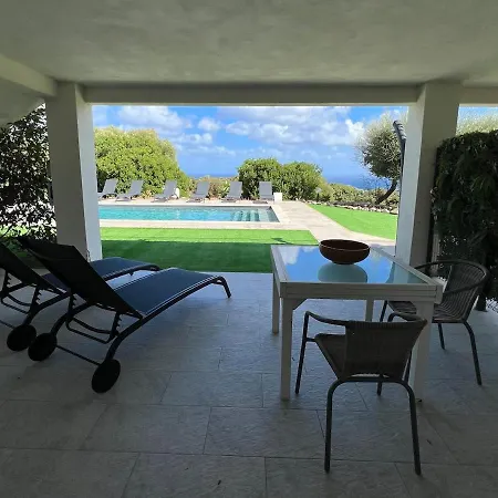 Charming 1 Bedroom - Terrace With Garden View & Pool Access モンティセロ