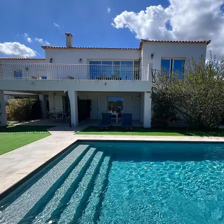 Charming 1 Bedroom - Terrace With Garden View & Pool Access *