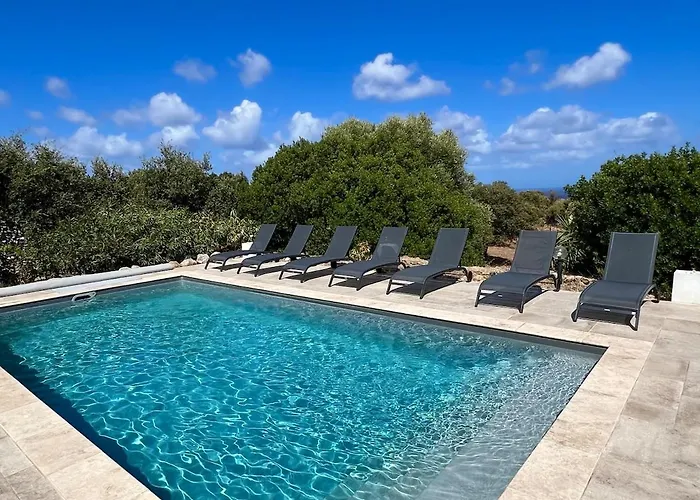 Charming 1 Bedroom - Terrace With Garden View & Pool Access