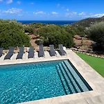 Charming 1 Bedroom - Terrace With Garden View & Pool Access * Monticello