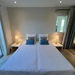 Charming 1 Bedroom - Terrace With Garden View & Pool Access