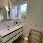 Charming 1 Bedroom - Terrace With Garden View & Pool Access Apartman Monticello