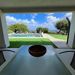 Apartman Charming 1 Bedroom - Terrace With Garden View & Pool Access *
