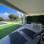 Charming 1 Bedroom - Terrace With Garden View & Pool Access