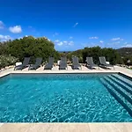 Charming 1 Bedroom - Terrace With Garden View & Pool Access