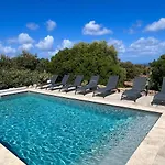 Charming 1 Bedroom - Terrace With Garden View & Pool Access