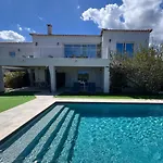 Charming 1 Bedroom - Terrace With Garden View & Pool Access *