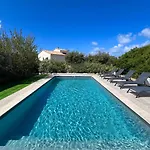 Charming 1 Bedroom - Terrace With Garden View & Pool Access Apartamento Monticello