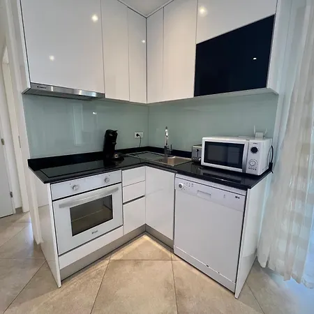 Charming 1 Bedroom - Terrace With Garden View & Pool Access Lejlighed *