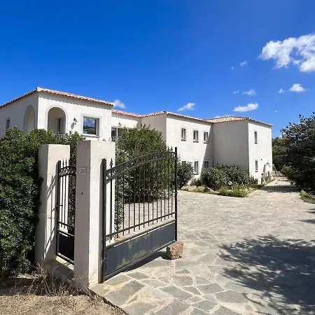 Charming 1 Bedroom - Terrace With Garden View & Pool Access *