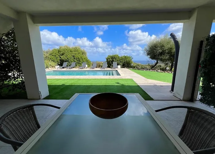 Διαμέρισμα Charming 1 Bedroom - Terrace With Garden View & Pool Access *